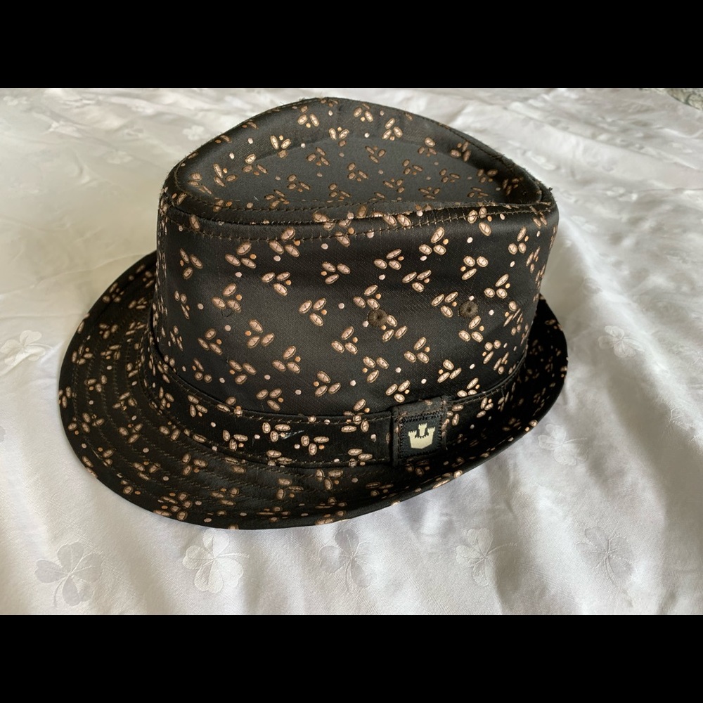 Beautiful gold and black celebrity Goorin fedora